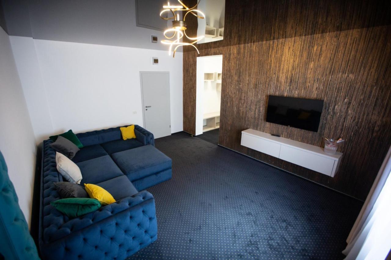 Renato House Hotel Târgu Jiu Екстериор снимка