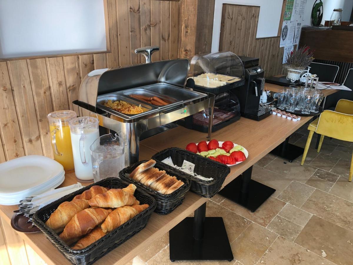Renato House Hotel Târgu Jiu Екстериор снимка
