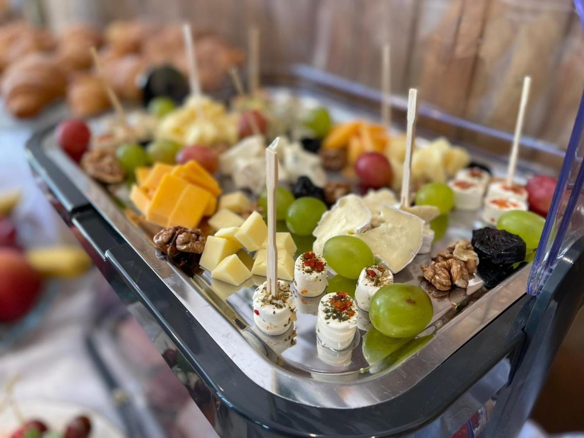 Renato House Hotel Târgu Jiu Екстериор снимка