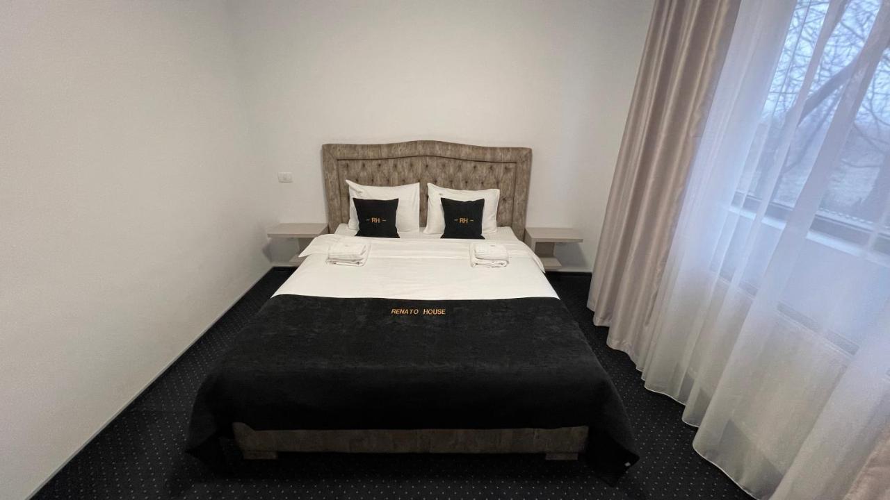 Renato House Hotel Târgu Jiu Екстериор снимка