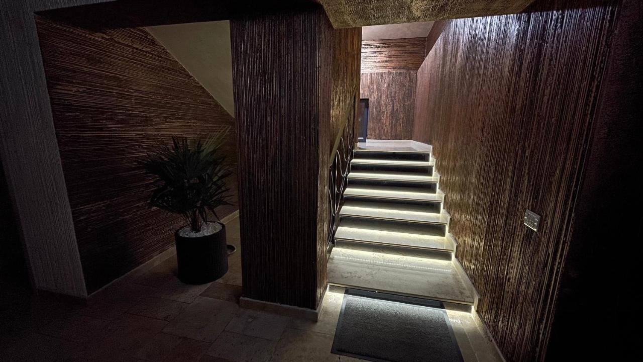 Renato House Hotel Târgu Jiu Екстериор снимка