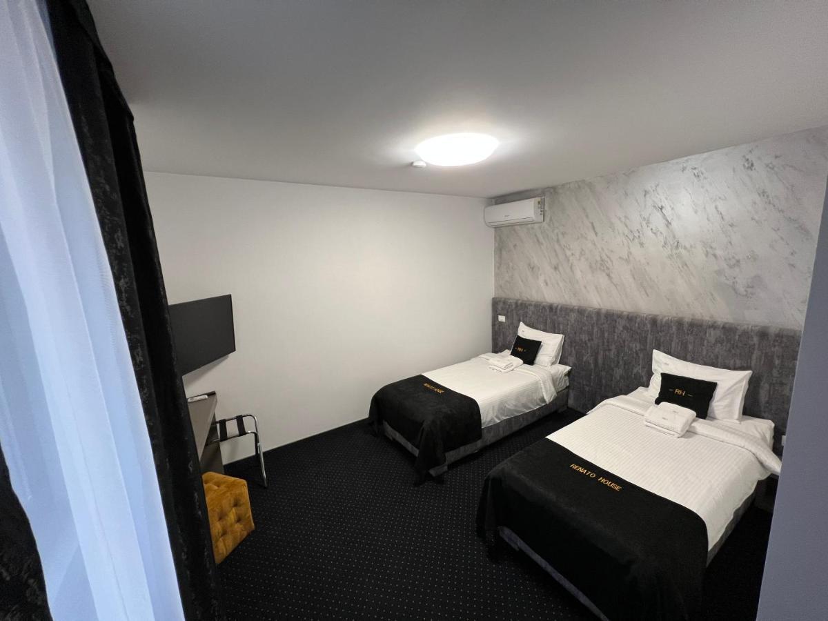Renato House Hotel Târgu Jiu Екстериор снимка